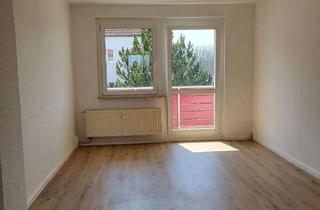 Wohnung mieten in Fr.-G.-Keller-Siedlung 79, 09661 Hainichen, Umzugsbonus 3 Monate geschenkt! Hier wartet ihr neues zu Hause / tolle 3 Zimmer Wohnung mit Balkon /