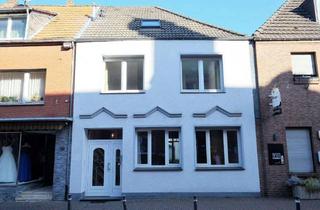 Haus kaufen in 47559 Kranenburg, Investitionsobjekt mit vielen Räumen im Zentrum von Kranenburg