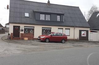 Haus kaufen in Meldorfer Straße, 25797 Wöhrden, Vermietetes Zweifamilienhaus in Wöhrden