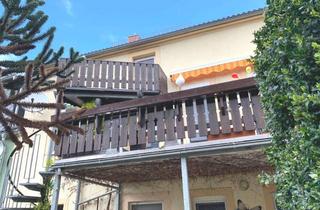 Haus kaufen in 04736 Waldheim, Saniertes ZFH mit Terrasse, Balkonen u.