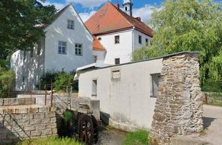 Haus kaufen in 95709 Tröstau, Historisches Objekt mit Entwicklungspotenzial im Fichtelgebirge - 4 Wohneinheiten, Gewerbeeinheit - Ferienwohnungsoption
