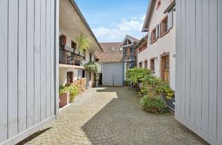 Haus kaufen in 76831 Göcklingen, Provisionsfrei - Einzigartiges, historisches Anwesen mit bildschönem, toskanischem Garten