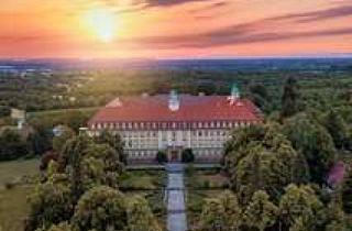 Wohnung mieten in Erlenbadstraße 75, 77880 Sasbach, Erlenbad Resort - Exklusives Apartment am Pferdehof