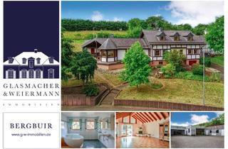 Einfamilienhaus kaufen in 53894 Mechernich, Einfamilienhaus mit Einstellhallen und Stall