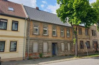 Haus kaufen in 39439 Güsten, Handwerker aufgepasst: Großes Haus zum kleinen Preis