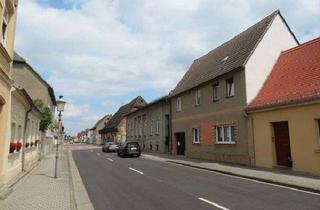 Haus kaufen in 06785 Oranienbaum, *Oranienbaum* 108 m² großes RMH Nähe Markplatz u. Schloß.