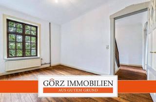 Villa kaufen in 25474 Bönningstedt, Einmalige Kombination: Stilvolle Altbauvilla & Neubauoption für MFH in Ellerbek