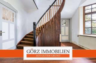 Villa kaufen in 25474 Bönningstedt, Einmalige Kombination: Stilvolle Altbauvilla & Neubauoption für MFH in Ellerbek