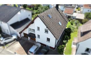 Anlageobjekt in 34266 Niestetal, Einzigartiges Renditeobjekt: *Charmantes 3-Familienhaus mit Potenzial*