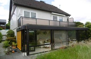 Einfamilienhaus kaufen in Neuenhöfer Straße, 34355 Staufenberg, Charmantes EFH mit Fernblick und Einliegerwohnung