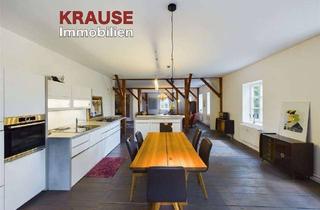 Lofts mieten in 83342 Tacherting, *Wohnen im historischen Schloss* Loft Wohnung mit prominentem Hintergrund!