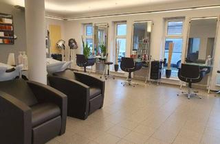 Einfamilienhaus kaufen in Straße Der Befreiung 44, 19079 Banzkow, Einfamilienhaus mit Friseursalon im EG, im OG eine Wohnung
