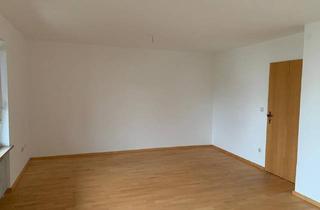 WG-Zimmer mieten in Ludwig-Thoma-Str., 82008 Unterhaching, WG-Zimmer ca. 24 m2 plus Loggia Balkon 6m2 in Unterhaching in 3er WG