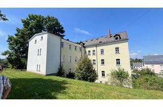 Wohnung mieten in Brunnenallee, 08485 Lengenfeld, 6-Zi.-Whg., 2 Bäder mit Wanne, 3 kostenl. Stellplätze, große Wiese