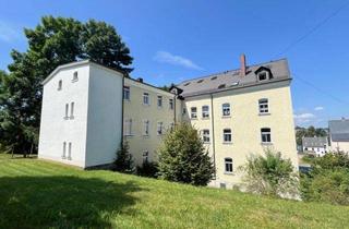 Wohnung mieten in Brunnenallee, 08485 Lengenfeld, 6-Zi.-Whg., 2 Bäder mit Wanne, 3 kostenl. Stellplätze, große Wiese