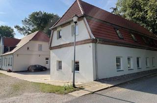 Wohnung mieten in 18442 Kummerow, 3-Raum Wohnung im Gutshaus Kummerow, sehr ruhig und idyllisch, ein Traum