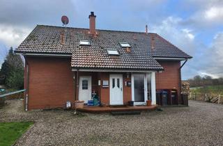 Anlageobjekt in Dorfstraße 38, 24358 Ascheffel, Kapitalanlage! Kleines MFH und EFH auf ca. 1.432 m² Grundstück, Ferienregion Hüttener Berge
