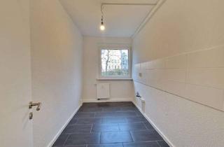 Wohnung mieten in Collmener Straße 12, 04680 Zschadraß, 500 EUR Möbelgutschein*! Wir renovieren die letzte 2-Zimmer-Wohnung in Colditz mit Balkon!