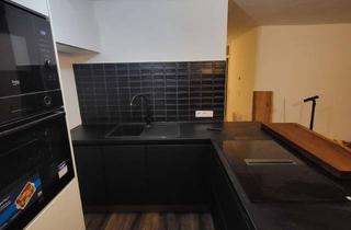 Wohnung kaufen in Stuttgarter Straße 27, 71032 Böblingen, Exklusive, vollständig renovierte 2-Zimmer-Wohnung mit Balkon in Stuttgarter Straße 27, Böblingen