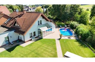 Villa kaufen in 36151 Burghaun, Exklusive Villa am Ortsrand - Luxuriöses Wohnen in idyllischer Lage! Haus Hünfeld Burghauen LK Fulda