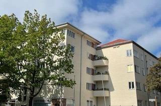 Anlageobjekt in Rüdesheimer Platz, 14197 Wilmersdorf, Attraktive vermietete Erdgeschosswohnung nahe Rüdesheimer Platz mit eventuellen Eigenbedarfskündigun