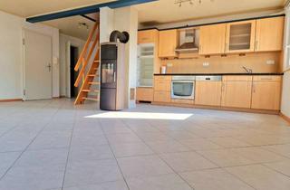 Wohnung kaufen in 56244 Kuhnhöfen, Charmante Maisonette-Dachgeschosswohnung mit Kamin und Einbauküche –Ideal für Familien