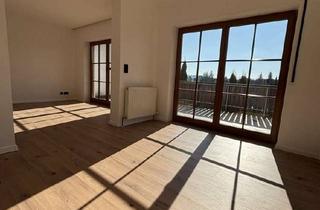 Wohnung kaufen in 96472 Rödental, PREISREDUZIERUNG! Frisch renovierte 2-Zimmer-Wohnung mit großer Dachterrasse / Garten / Stellplatz