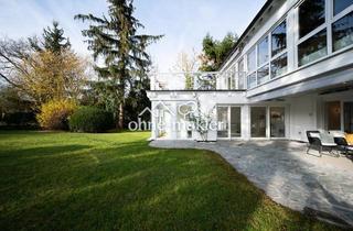 Villa kaufen in 61348 Bad Homburg, Exklusive Villa in Bad Homburg: Wohnen in einer der begehrtesten Lagen
