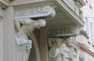 Haus kaufen in 15234 Lichtenberg, Denkmal MFH, reichverzierte Fassade, saniert 2009 gehoben zentral