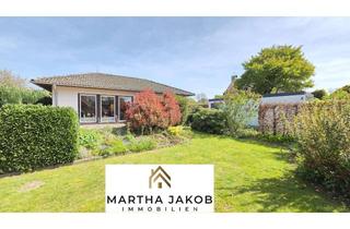 Einfamilienhaus kaufen in 49545 Tecklenburg, Charmanter Walmdach-Bungalow auf großzügigem Grundstück – gepflegtes Zuhause mit viel Potenzial!