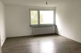 Wohnung mieten in Württemberger Allee 22, 33689 Sennestadt, Geräumige 3-Zimmer-Wohnung mit Balkon