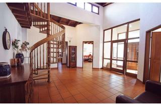 Villa kaufen in 77731 Willstätt, Unternehmervilla mit Pool, großem Grundstück für Ihre Privatsphäre und in einer hervorragende Lage