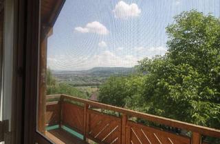 Wohnung kaufen in Hinterbergstraße xx, 73101 Aichelberg, Traumhaftes Dachgeschoss in Landhausvilla, großzügiger Gartenbereich, beeindruckende Aussichtslage