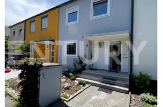 Reihenhaus kaufen in Weiherstraße 12, 82178 Puchheim, Renoviertes RMH in Puchheim - Renditestark oder ideal zum Eigenbedarf