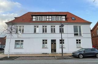 Haus kaufen in Clara-Zetkin-Straße 23, 19288 Ludwigslust, MFH in Ludwigslust Leerstehend