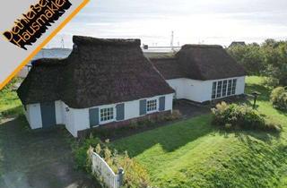 Haus kaufen in 25764 Schülp, Verkauf eines Reetdachhauses in Nordsee- und Eidernähe bei Wesselburen, Kreis Dithmarschen