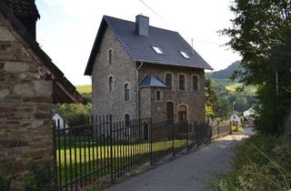 Haus kaufen in 56651 Niederdürenbach, Historischer Charme mit viel Potential, Ihr Traumhaus zum Gestalten und Verlieben