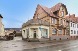 Mehrfamilienhaus kaufen in Bachstraße 12, 31084 Freden, Großzügige Flächen: Mehrfamilienhaus mit Gewerbeeinheit und Ausbaureserve in Freden
