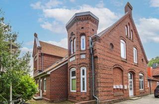 Anlageobjekt in Mönkeweg, 25813 Husum, Auf den Spuren Theodor Storms: Repräsentatives Liebhaberobjekt mit 4 WE und Altbaucharme