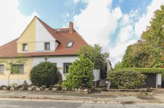 Doppelhaushälfte kaufen in Stegerstraße 14, 01589 Riesa, Gepflegte DHH mit schön arrangiertem Garten, Teich, Garage und separatem Gästezimmer