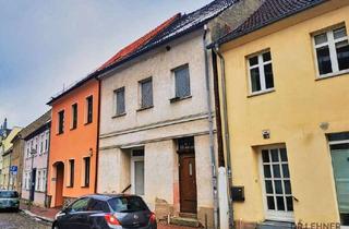 Haus kaufen in 17087 Altentreptow, Dr. Lehner Immobilien NB -Schnäppchen-Ausbauhaus mitten in gepflegter Altstadt