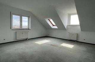 Anlageobjekt in Brandiser Straße 77, 04683 Naunhof, TOP BEZUGSFREI, Lichtdurchflutete 2-Raum-Dachgeschosswohnung inkl. 2 TG Stellplätze zu verkaufen!