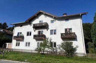 Mehrfamilienhaus kaufen in Hauptstr. 30, 83666 Waakirchen, Mehrfamilienhaus mit sieben Wohneinheiten zu verkaufen, Obj. T/0544