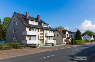 Mehrfamilienhaus kaufen in Habsburgerstraße, 53859 Niederkassel, Dreifamilienhaus und 2 Garagen + provisionsfrei +