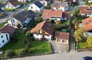 Einfamilienhaus kaufen in 94447 Plattling, Freistehendes Einfamilienhaus in Plattling mit Doppelgarage und großem Garten