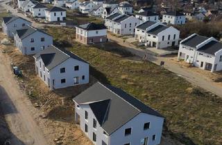 Doppelhaushälfte kaufen in 38154 Königslutter, Doppelhaushälfte als Ausbauhaus!