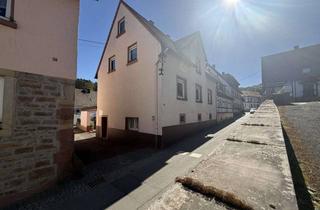 Haus kaufen in 76889 Dörrenbach, Provisionsfrei!! Großes Zweifamilienhaus mit viel Wohnraum