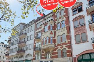 Wohnung kaufen in Bismarckring, 65185 Wiesbaden, Citylage Wiesbaden: Großzügige Altbau-Dachgeschoss-Etage mit Ausbaupotenzial; WG geeignet!