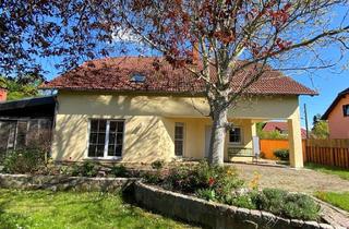 Einfamilienhaus kaufen in 01900 Großröhrsdorf, Großzügiges Einfamilien- bis Zweifamilienhaus mit effizienter Wärmeversorgung!