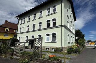 Mehrfamilienhaus kaufen in 95676 Wiesau, Attraktives Mehrfamilienhaus mit 11 Apartments und Top-Lage direkt am sanierten Bahnhof